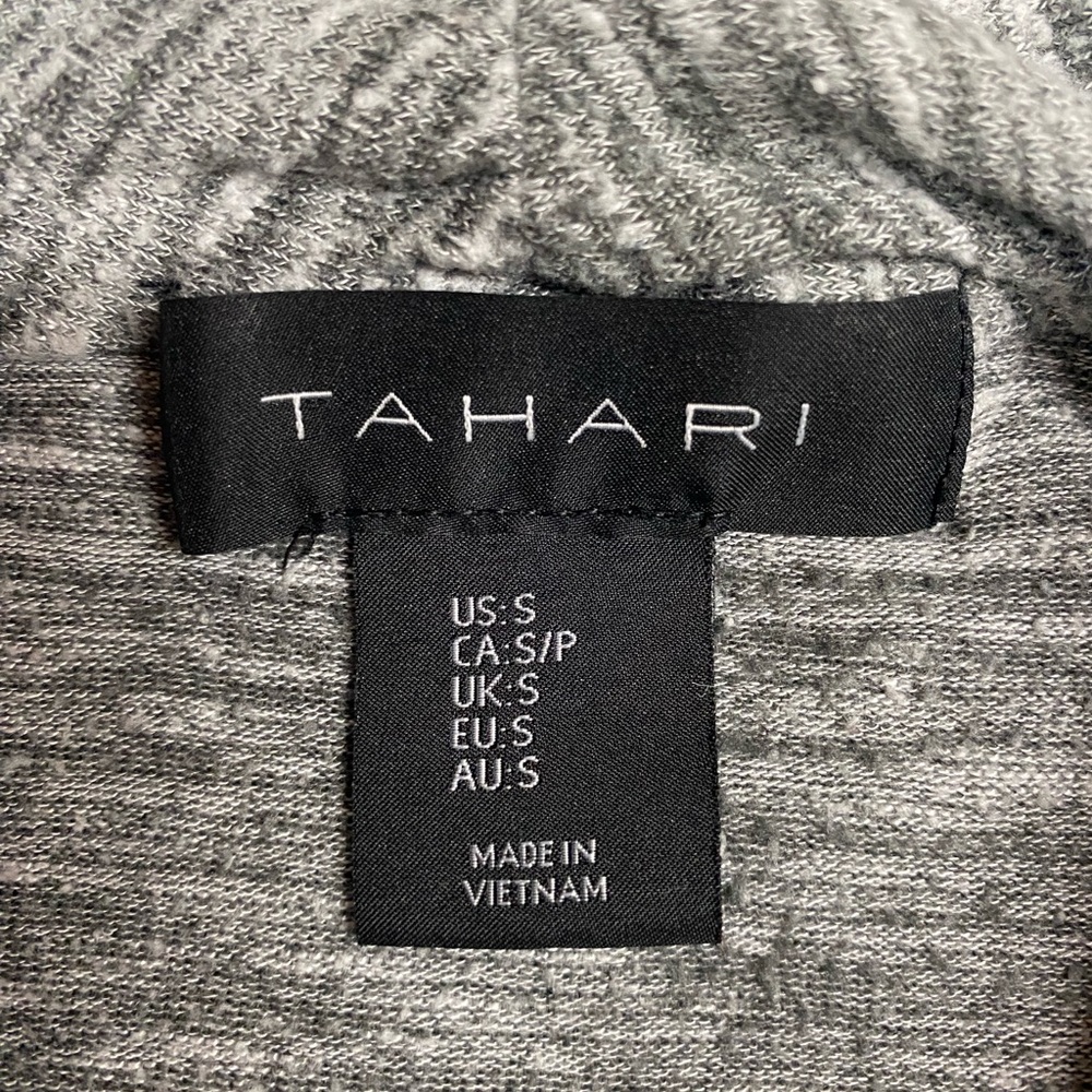 Tahari Gray Draped Knit Top Women’s Small - Picture 3 of 4